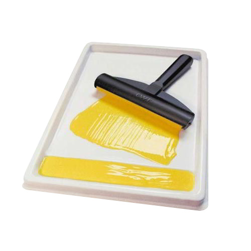 Plastic palette for painting with a roller measuring 22 x 32 cm.