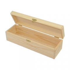 Wooden wine box with large clasp