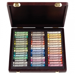 Talens Rembrandt set of 45 pastels in a wooden box